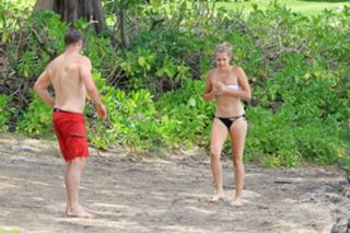 Teresa Palmer feet photo thumbnail