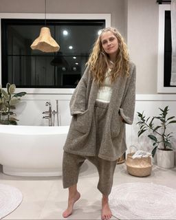 Teresa Palmer feet photo 6