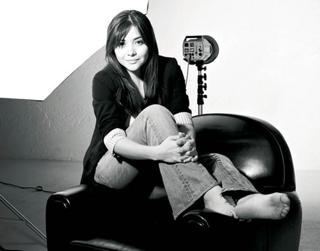 Teresa Ruiz feet photo thumbnail