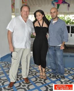 Teresa Ruiz feet photo thumbnail