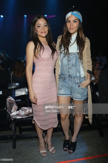 Teresa Ruiz feet photo thumbnail