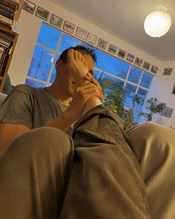 Teresa Ruiz feet photo thumbnail