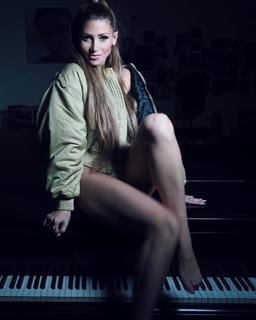 Tereza Kerndlová feet photo 18