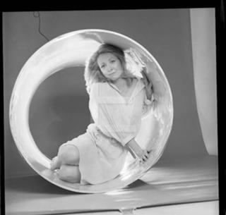 Teri Garr feet photo thumbnail