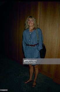 Teri Garr feet photo thumbnail