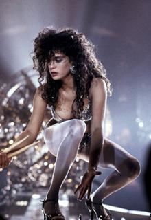 Teri Hatcher feet photo thumbnail
