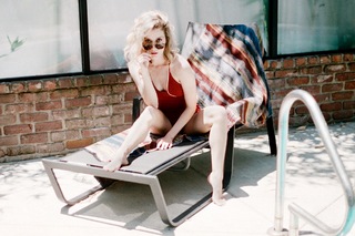 Teri Wyble feet photo 9
