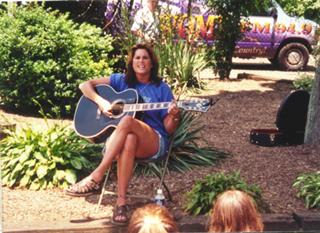 Terri Clark feet photo 2