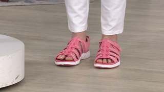 Terri Conn feet photo 11