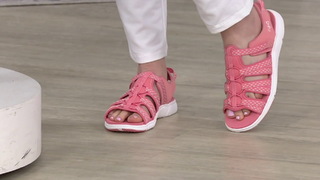 Terri Conn feet photo 10