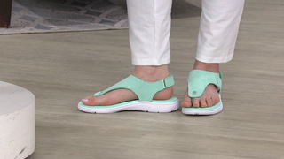 Terri Conn feet photo 3