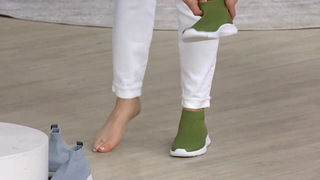 Terri Conn feet photo 11