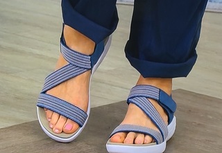 Terri Conn feet photo 16