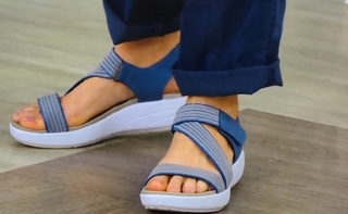 Terri Conn feet photo 15