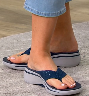 Terri Conn feet photo 9