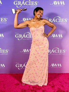 Terri J. Vaughn feet photo 1
