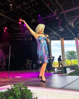 Terri Nunn feet photo 12