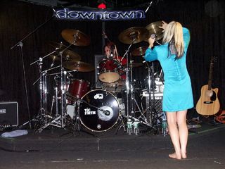 Terri Nunn feet photo 4