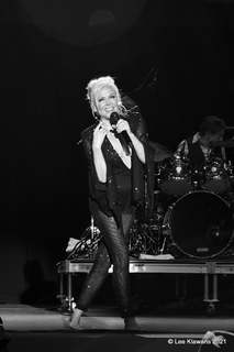 Terri Nunn feet photo 13