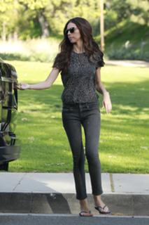Terri Seymour feet photo 12