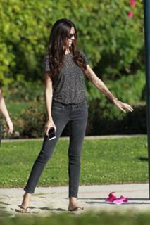 Terri Seymour feet photo 7