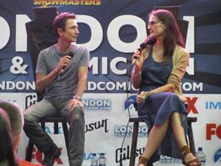 Terry Farrell feet photo thumbnail