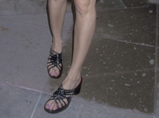 Terry Farrell feet photo thumbnail