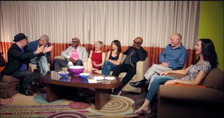 Terry Farrell feet photo thumbnail