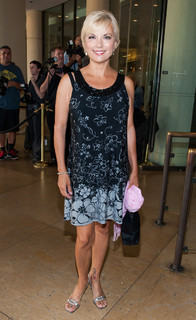 Teryl Rothery feet photo thumbnail