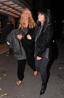 Tess Daly feet photo thumbnail