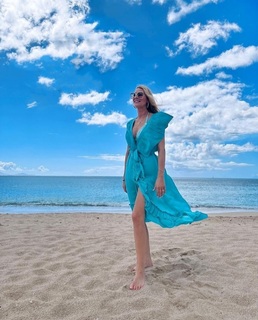 Tess Daly feet photo thumbnail