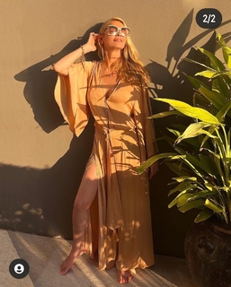 Tess Daly feet photo thumbnail