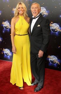 Tess Daly feet photo thumbnail