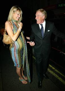 Tess Daly feet photo thumbnail