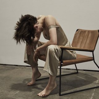 Tess Haubrich feet photo 10