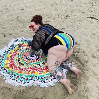 Tess Holliday feet photo 19