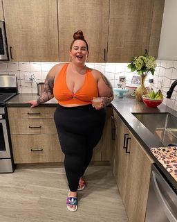 Tess Holliday feet photo 1