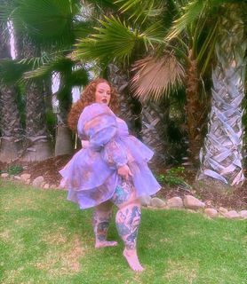 Tess Holliday feet photo 15