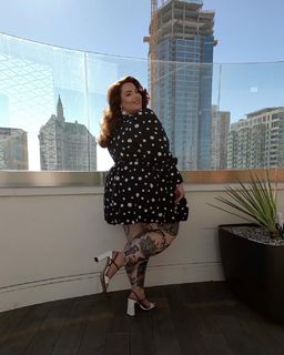 Tess Holliday feet photo 6