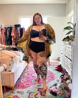 Tess Holliday feet photo 1
