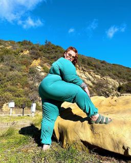 Tess Holliday feet photo 18