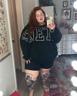Tess Holliday feet photo 6