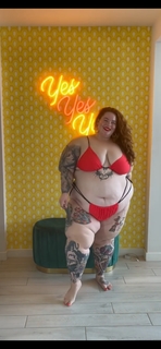 Tess Holliday feet photo 5