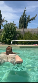 Tess Holliday feet photo 1