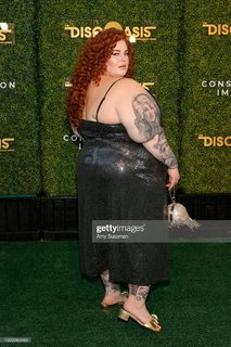 Tess Holliday feet photo 9