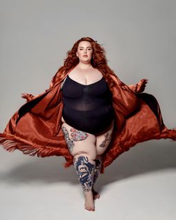 Tess Holliday feet photo 11