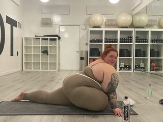 Tess Holliday feet photo 20