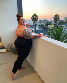 Tess Holliday feet photo 8
