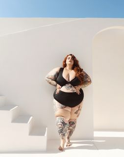 Tess Holliday feet photo 1