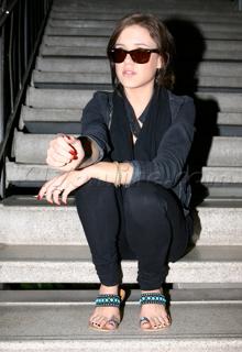 Tess Taylor feet photo 16